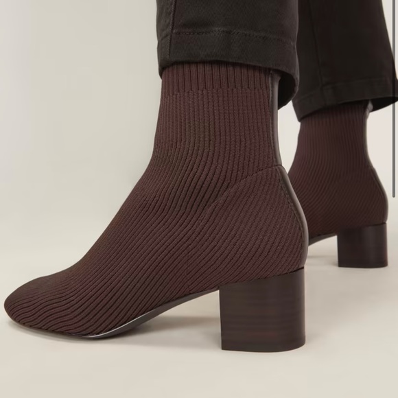 Everlane Glove Boot - Picture 2 of 6